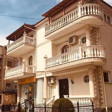 Guest House Stena Erseke Bagian luar foto