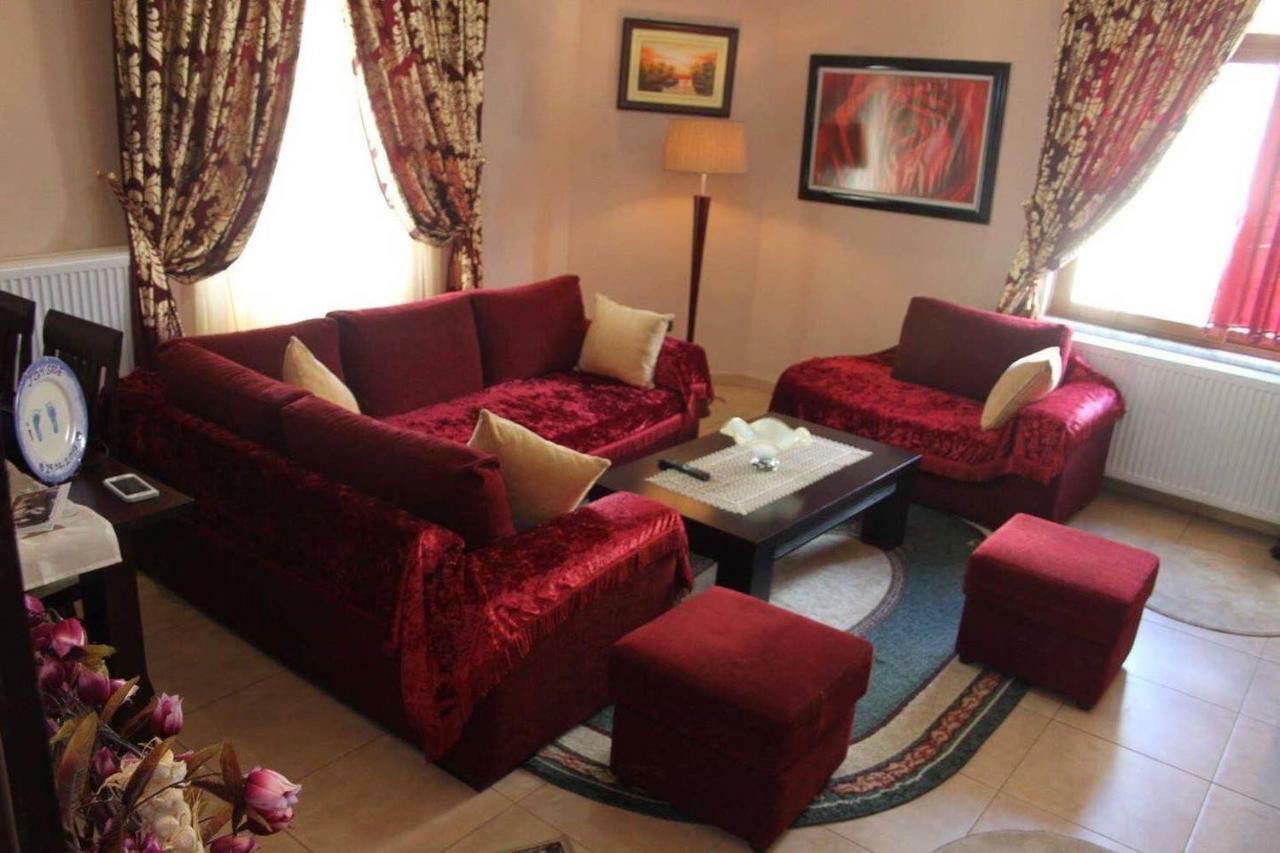 Guest House Stena Erseke Bagian luar foto