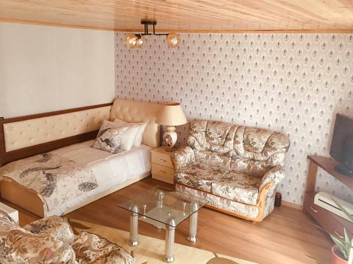 Guest House Stena Erseke Bagian luar foto