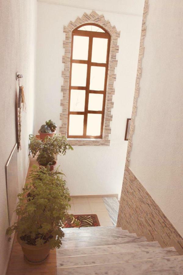 Guest House Stena Erseke Bagian luar foto